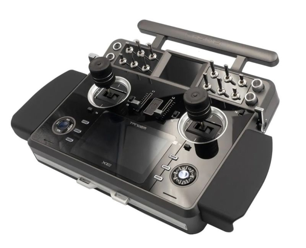 Preview: TANDEM XE EU/LBT Glossy black panel FrSky Senderset 2,4Ghz Preview: TANDEM XE EU/LBT Glossy black panel FrSky Senderset 2,4Ghz