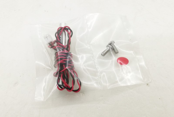 Preview: Zentrale Rückleuchte mit roten LED's für Tamiya LKW's