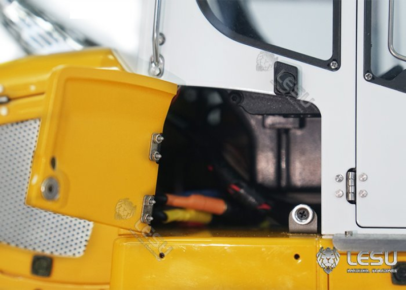 Lesu Hydraulische Laderaupe L636R in 1:14 mit Aufreißer, KIT