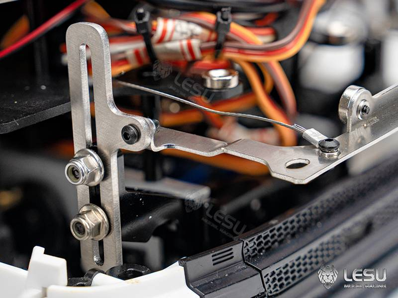 Kippscharnier Fahrerhaus für TamiyaScania 770S