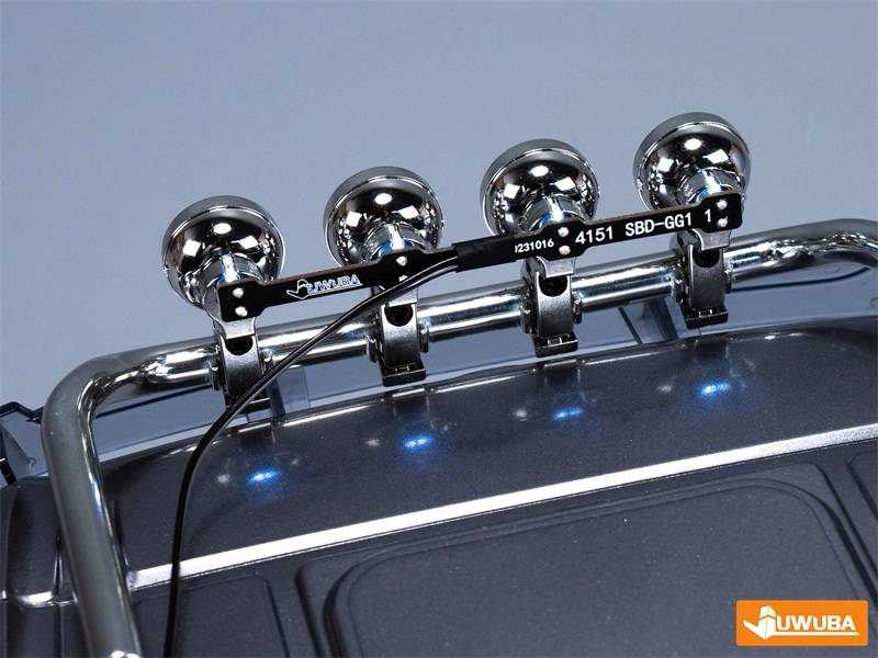 LED-Leiste für den Dachlampenbügel des Tamiya MB Arocs 4151