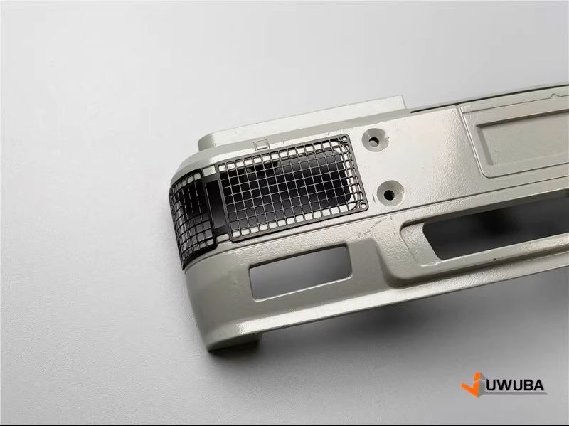 Gitter für Frontscheinwerfer für den JX MAN F2000