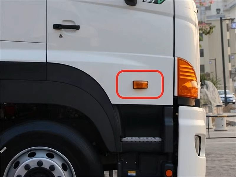 Seitenmarkierungs- oder Blinkleuchten orange für Tamiya LKW, CBD-08