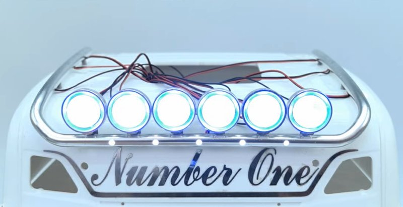 Dachlampenbügel für europäische Tamiya LKW, Var. C